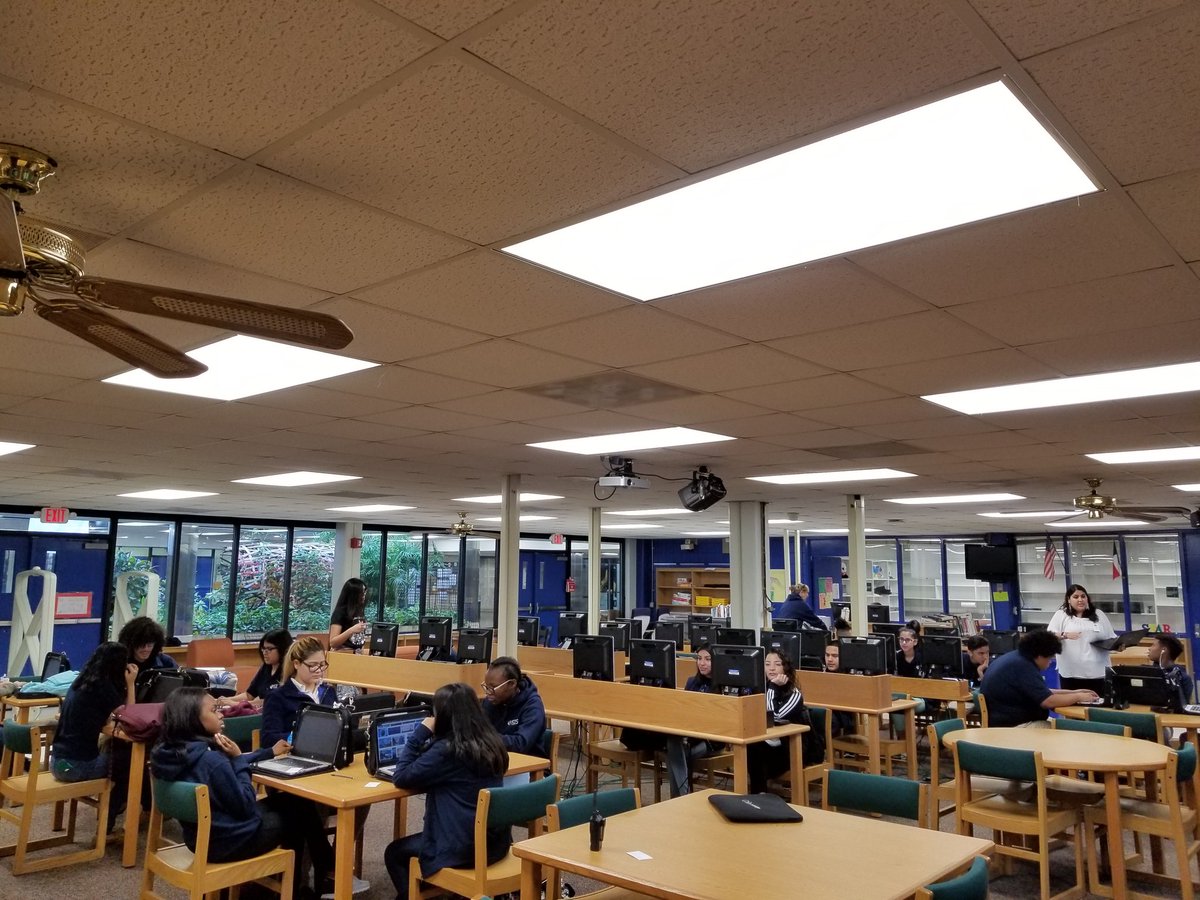 adamslaoshi's tweet photo. Ms. Natalie Elizondo came to SIS to help students apply for Summer Study Abroad programs @SISMagnet  #CIEE https://t.co/zbF6eueDE1
