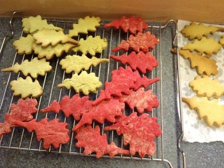 SAfoodforlife's tweet photo. Pupils at Yeadon Westfield Infant School have been baking biscuits inspired by nature, great work! 🍂 https://t.co/OGls8YjHEY