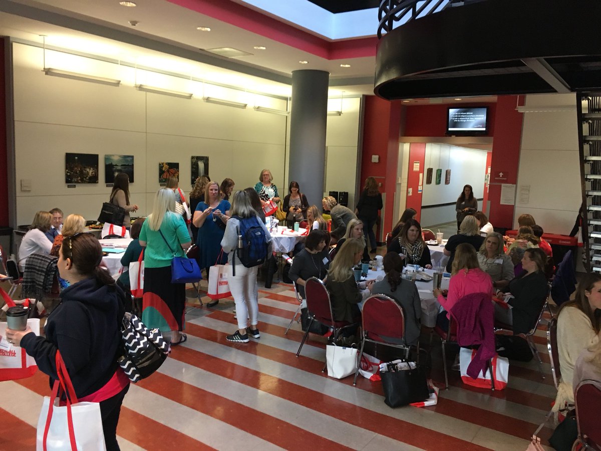 ILAFCS's tweet photo. Wow!!! Take a look at all the #FACSed professionals!  Excited to share in the conversation about educating students! #SayYEStoFCS https://t.co/zRxN9AwSjY