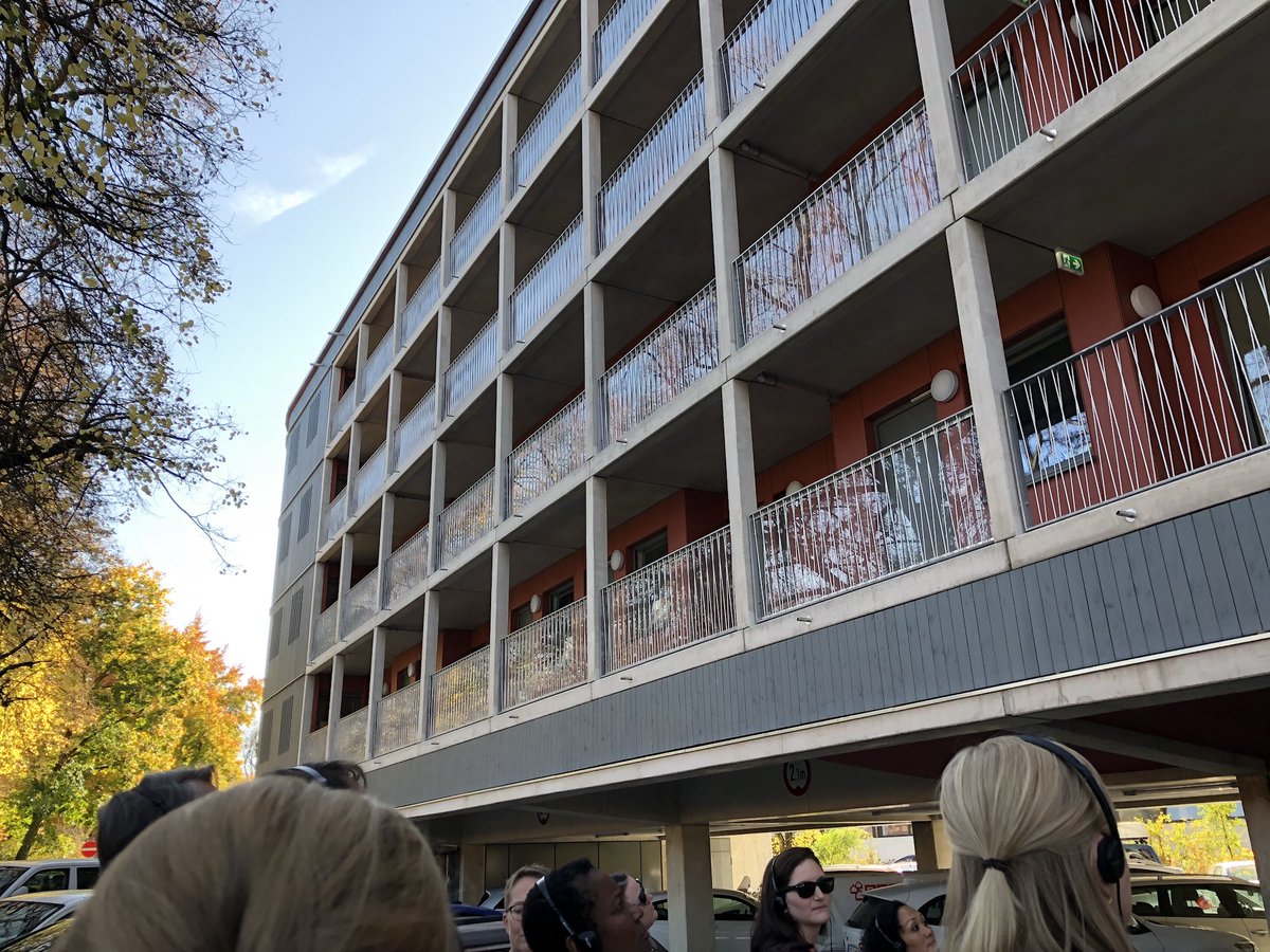 tribalchick007's tweet photo. Creative Refugee Housing...Munich you continue to amaze...#LEX17 @DenLeadership https://t.co/px9MmJN7Sv