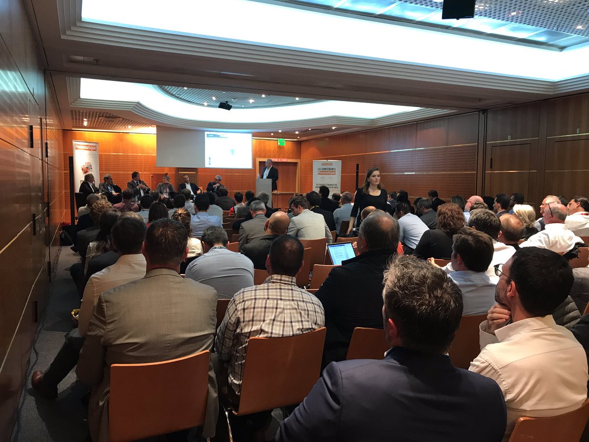 Journal_Auto's tweet photo. #CONFPNEU les grandes tendances de commercialisation du pneu sur le salon @EQUIP_AUTO en partenariat avec @ATEQTPMS @Continental_fr https://t.co/Wklx8q22Qg