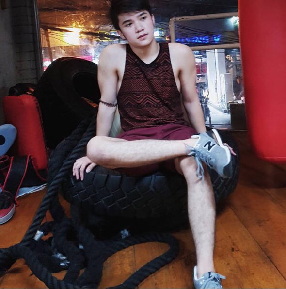 boy_labo23's tweet photo. Renz Valerio (GMA’s former child star): noon at ngayon. 😋 https://t.co/efSsuTfFem