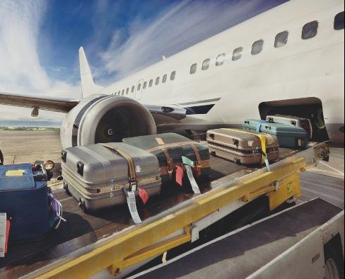 IdCardUkraine's tweet image. RFID-система для відстеження багажу в аеропорту💼🛬
Технологія RFID дає можливість створювати багажні бирки, які розпізнають дані авіапасажирів і дозволяють відстежити шлях багажу від пункту вильоту до аеропорту в пункті призначення.