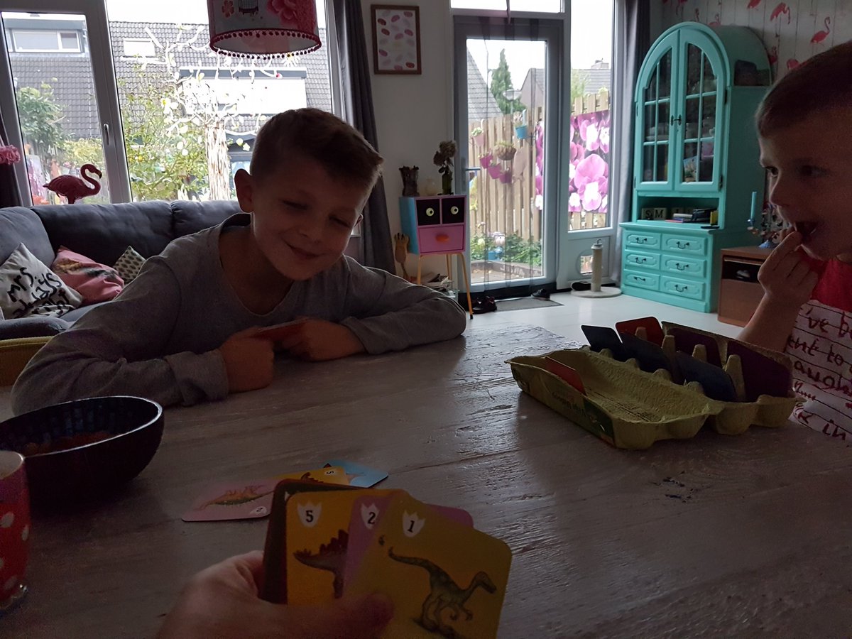 Janneke_82's tweet photo. Gezellig #batasaurus @Djeco_toys #herfstvakantie https://t.co/xCWvZqi87e
