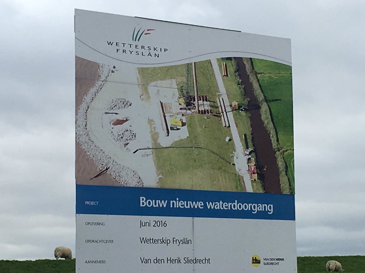 bewustbouwe's tweet photo. @dijkameland; 't grote werk,dijkverzwaring is gedaan'.Toch zijn de duikers ook nog indrukwekkend. @bewustebouwers info top vr eilandgangers! https://t.co/xWGJ6ugQ4o