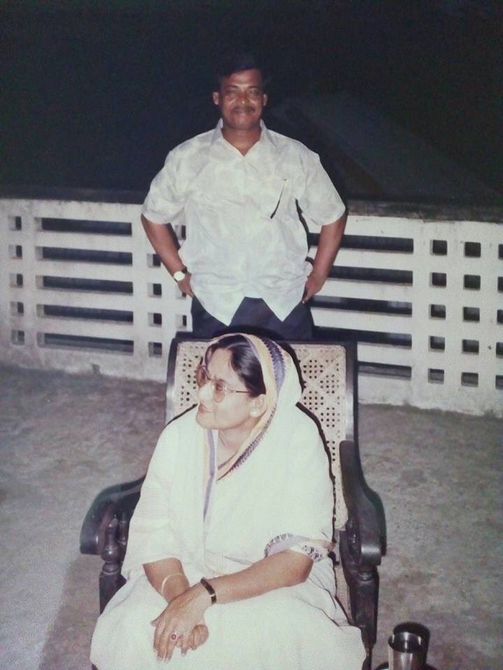 JohoraRahman's tweet photo. ফুপ্পির সাথে বাবার কিছু স্মরণীয় মুহূর্ত |#FormerChairmanofShyampur #LutforRahman #LutforChairman #SheikhHasina #PrimeMinisterofBangladesh https://t.co/L68F1TMUWJ
