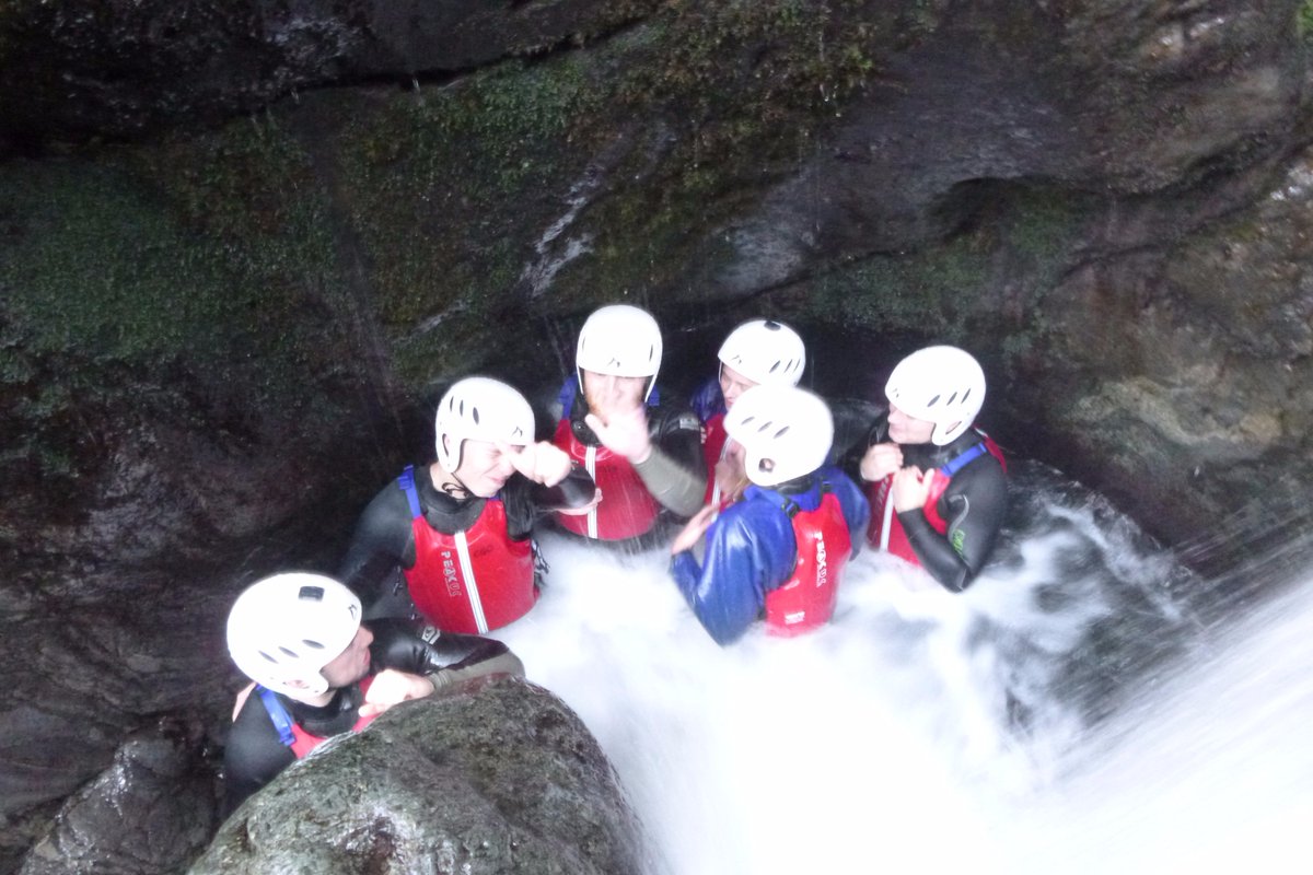 HTAdventureCo's tweet photo. Great 4 weeks working for @CGO_outdoors on student residential trips @ #DerwentwaterIYH #LakeDistrict #PE #SPEXS #Adventure #LeedsBeckettUni https://t.co/vrYWQG3Z02