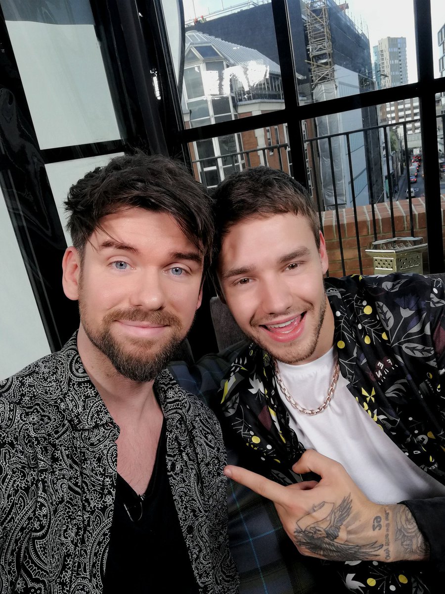 eoghanmcdermo's tweet image. Mr @LiamPayne releases Bedroom Floor today. He's doing one interview for Ireland with yours truly just after 5pm on @RTE2fm... We rap x