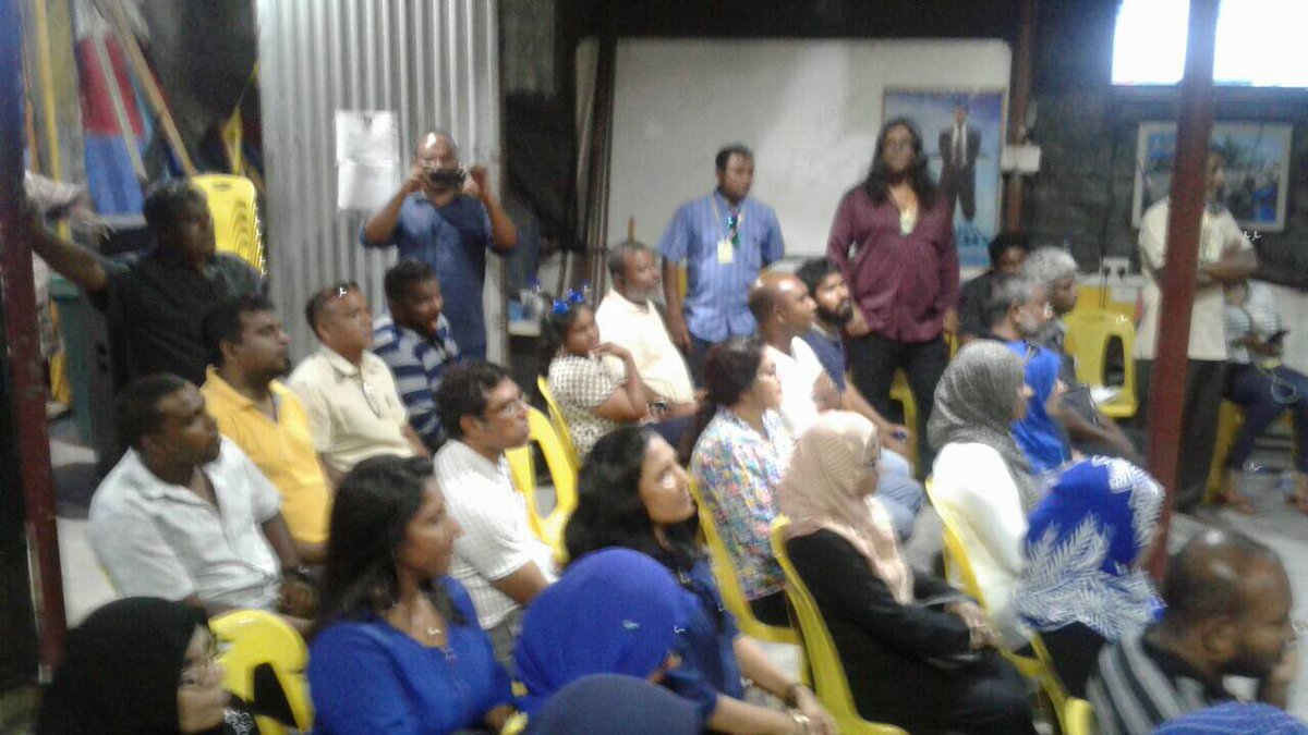Simwarr's tweet photo. MDP ge Chairperson ge Naibu Idhaaree adhi Maalee ge Inthikhaabuge vote gunan Kuriyah dhaanee 

#MDPDCPElection https://t.co/MlfKAg84Z9