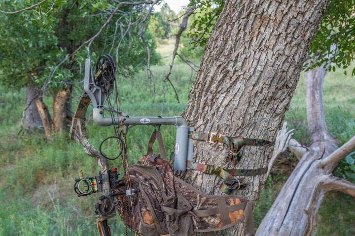 HowlandRichard's tweet photo. SRB Field Rest Strap On Bow Hanger on sale thru Oct. 22, 2017 at https://t.co/9rOGhyovTQ. https://t.co/HqOxsVSm2s
