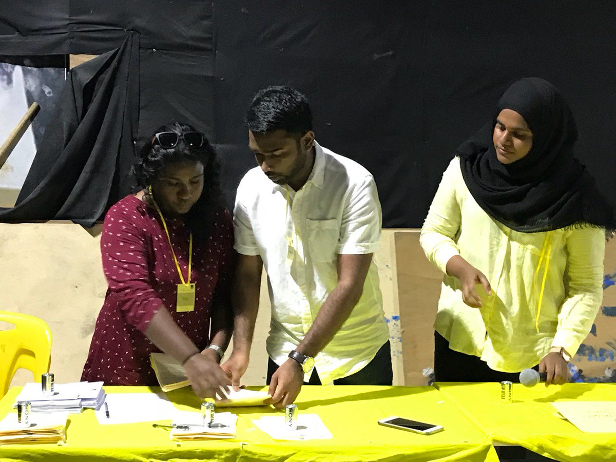 IamFazeen's tweet photo. raajjemv: MDP ge ethereyge inthikhabge vote gunun kuriah dhanee Raajje_tv #MDPDCPElection https://t.co/FBwNxECJ3k