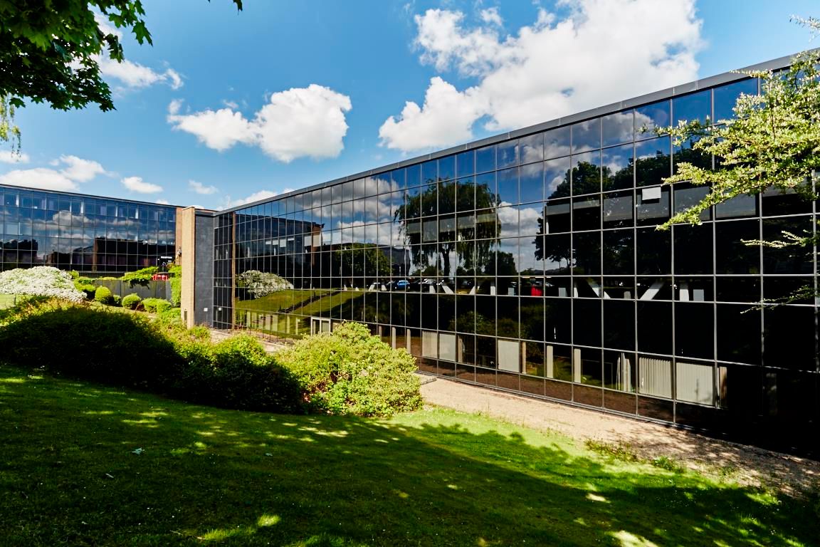 bedfordheight's tweet photo. The Bedford Heights building is transforming! Watch this space... #transformation #building #bedfordheights  #bluesky https://t.co/JgszpYK7Ai