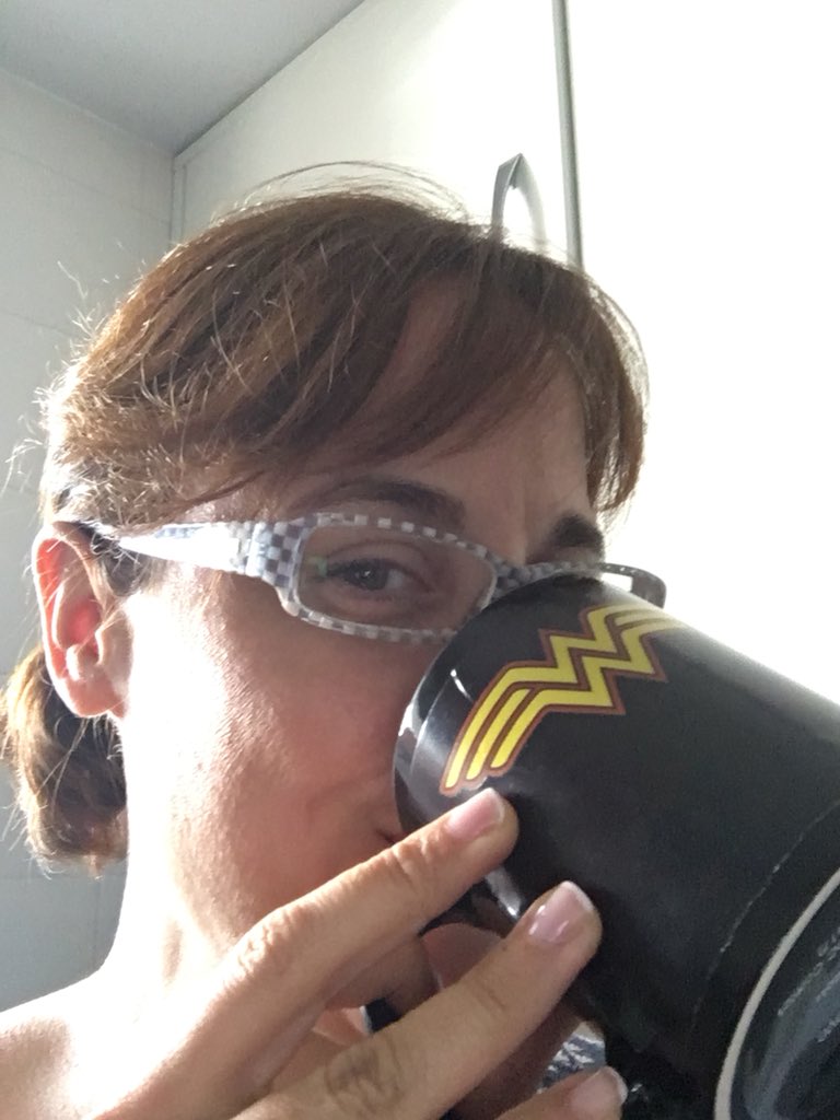 mami_meeple's tweet image. Aquí me tienes en el #MugChallenge de @bebeamordor