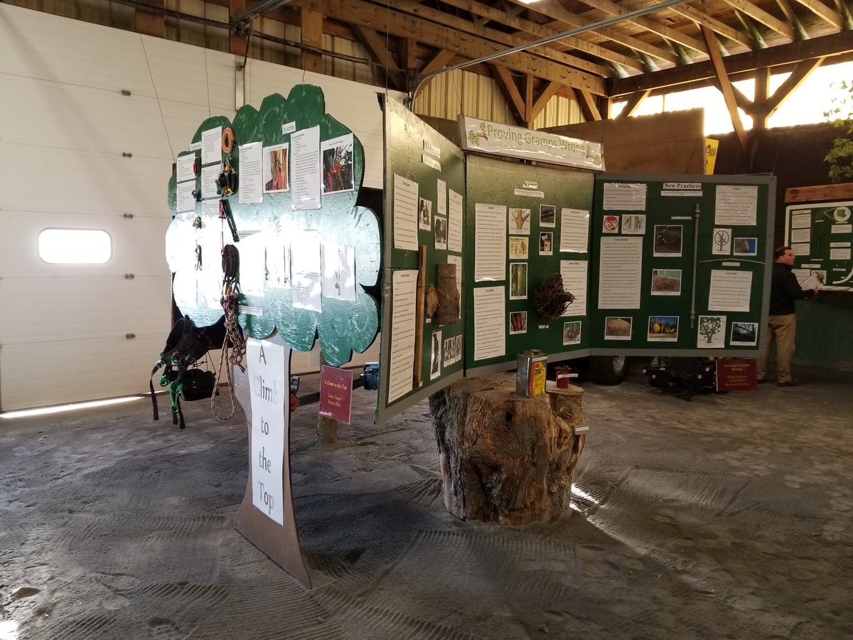 BristolAggie's tweet photo. Come visit our #FallShow2017. Our students are #AMAZING! #BAPRIDE #BAWORK https://t.co/Auco3x39z6