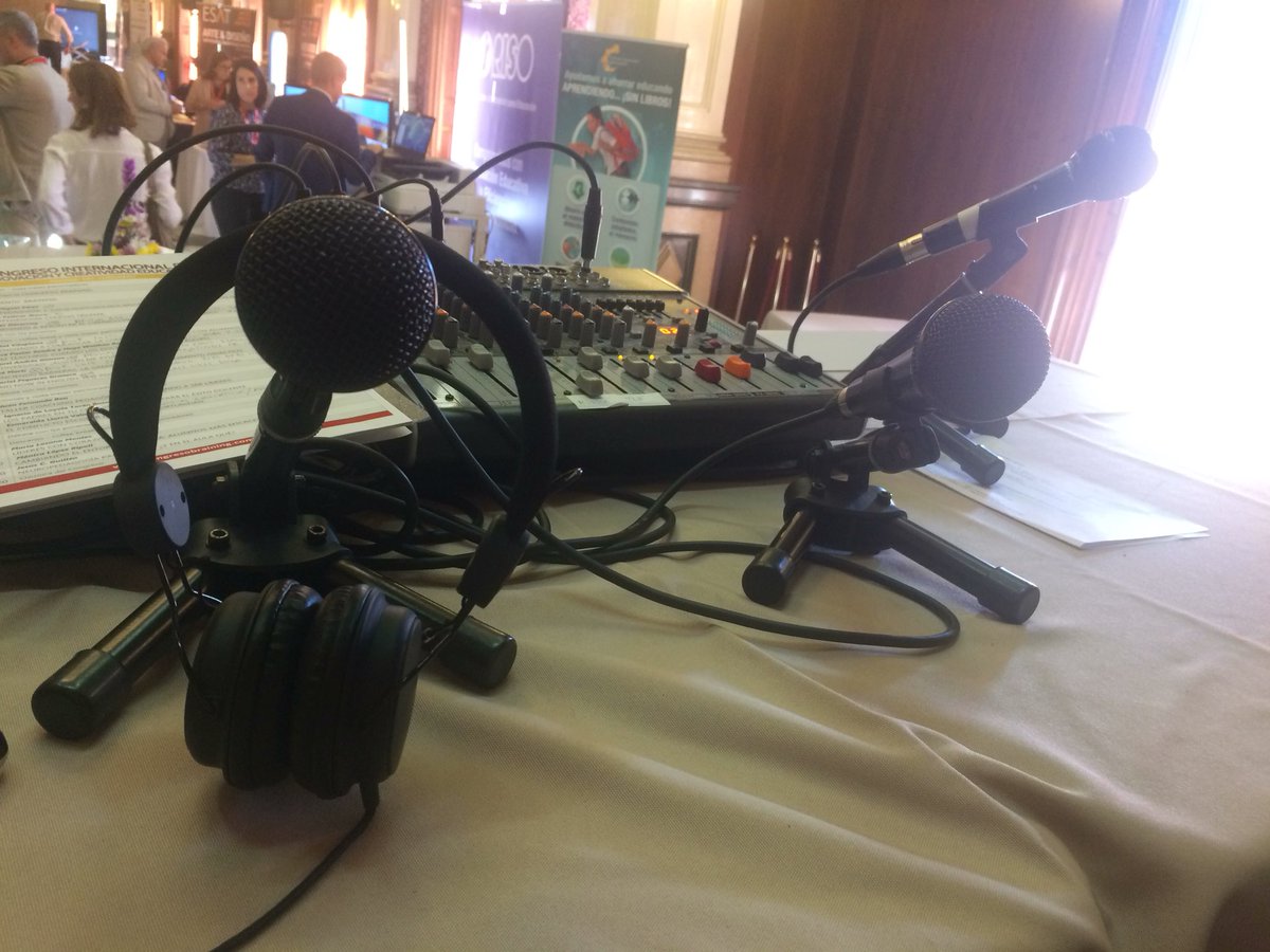 ondaene's tweet photo. Acércate a nuestro set y descubre la #radioeducativa #braining #brainingexperience https://t.co/tiBoAO3czF