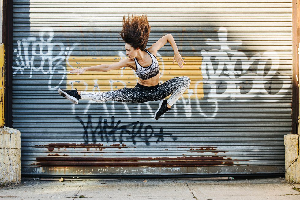 Dance_Magazine's tweet photo. How dancer Danielle Peazer created her own workout method: https://t.co/vJ4kzIIvpw https://t.co/jAiobXaoS2