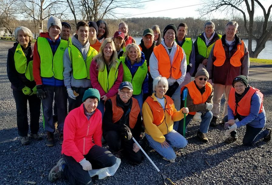 511PAPhilly's tweet photo. Members of the Tinicum Conservanacy #AdoptAHighway crew have their safety vests on and are ready to some cleanup work #HighwayFriday https://t.co/lNyz4ZCbQp