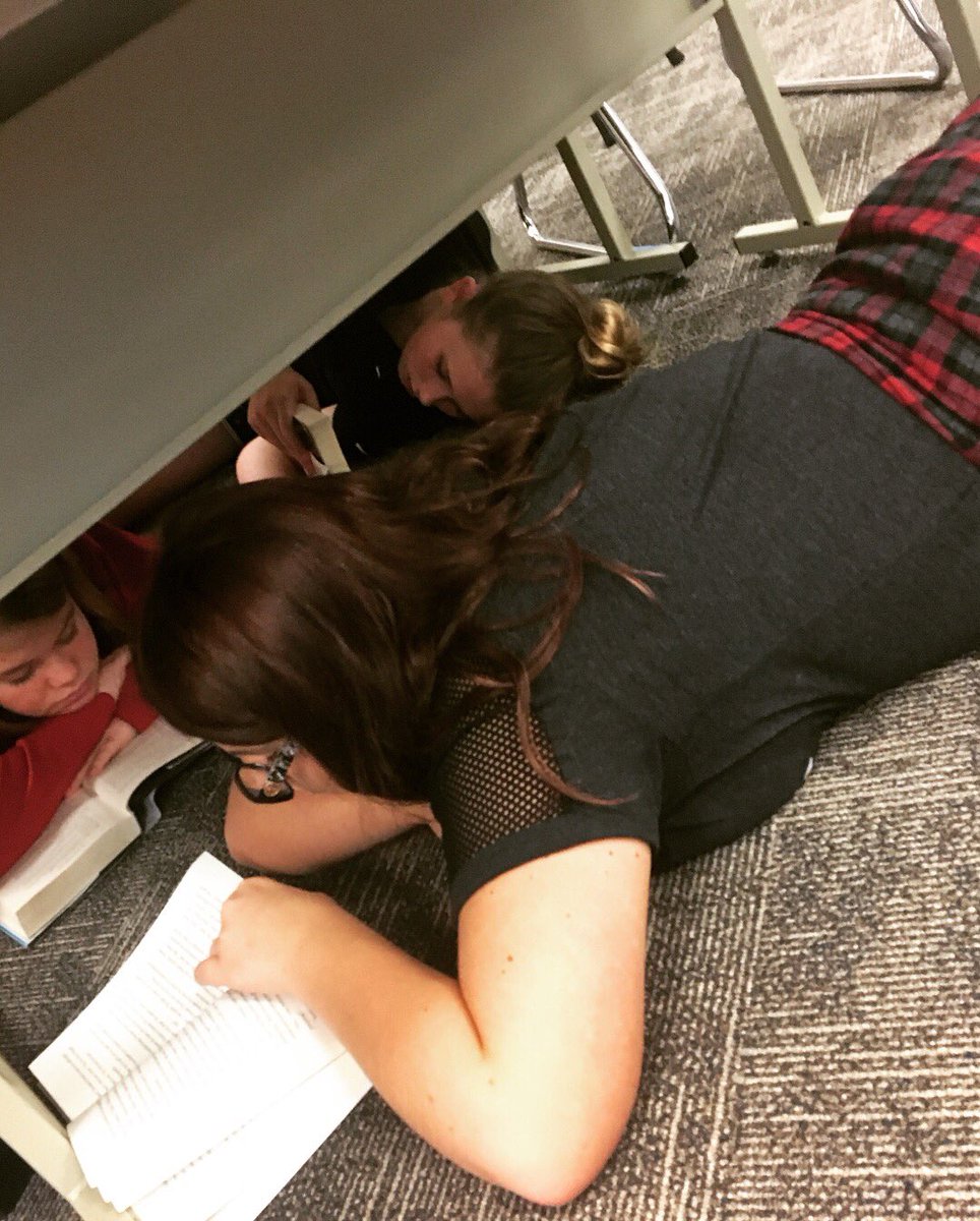 WCSTeachWTech's tweet photo. #8thELA #ChoiceMakesADifference #Flex #IndependentRead #WHSPride https://t.co/B1up486pS7