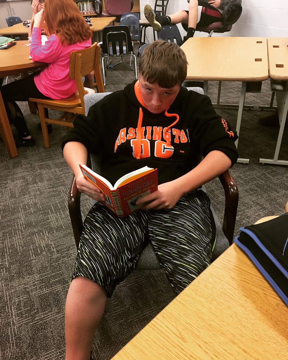 WCSTeachWTech's tweet photo. #8thELA #ChoiceMakesADifference #Flex #IndependentRead #WHSPride https://t.co/B1up486pS7