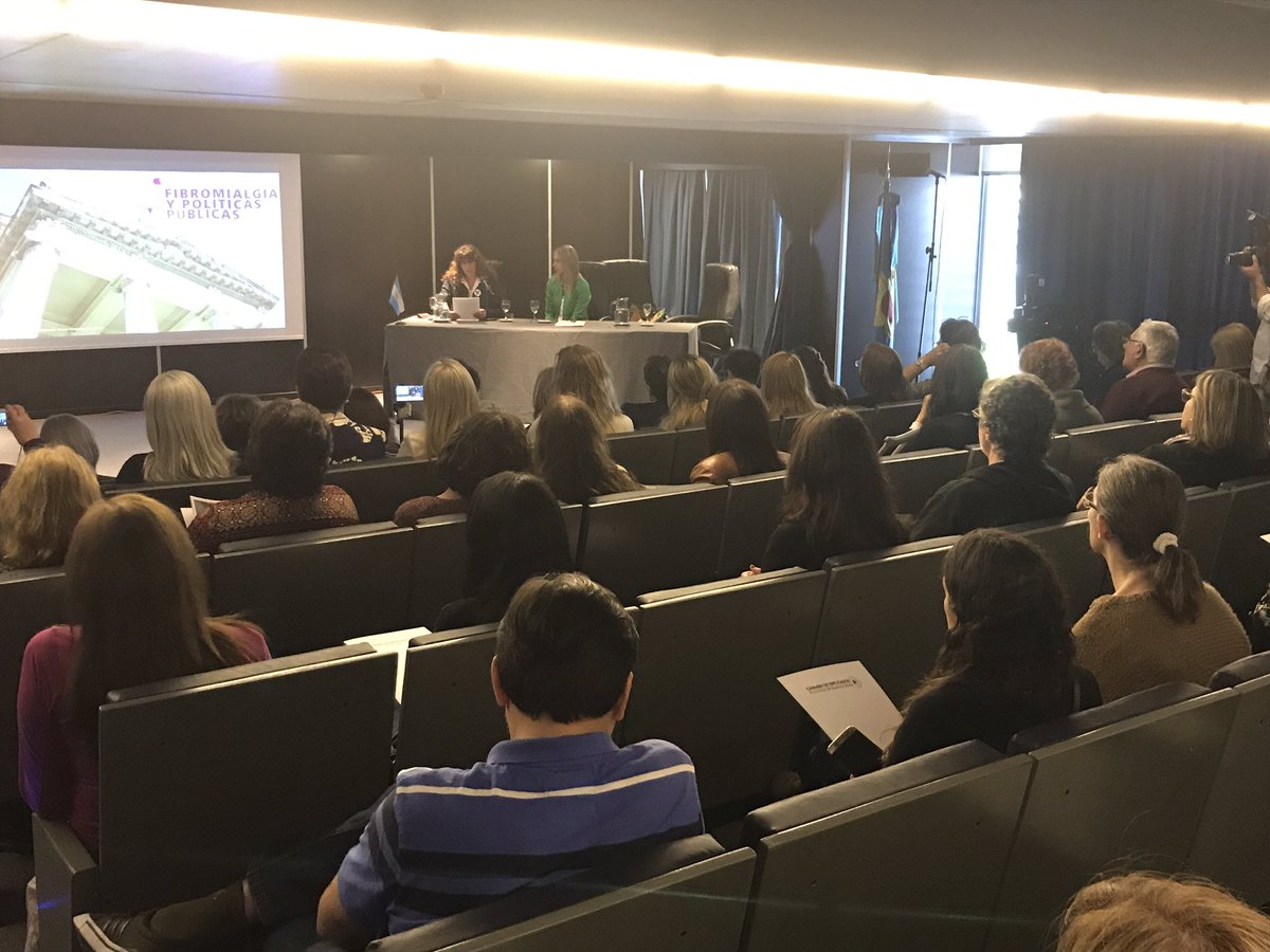 julinsau's tweet photo. Jornada fibromialgia y políticas públicas @amendolaraok https://t.co/dah5fGSrAX