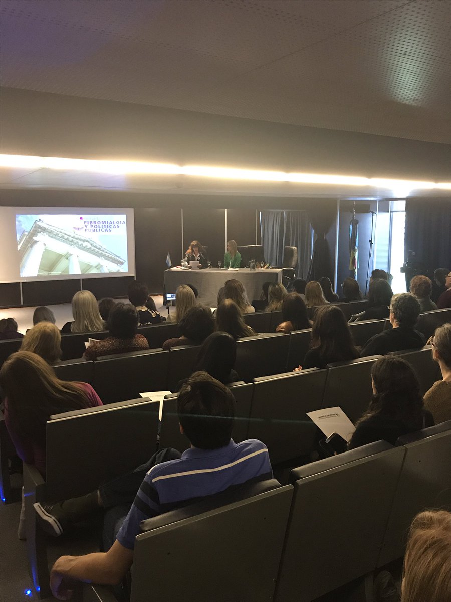 julinsau's tweet photo. Jornada fibromialgia y políticas públicas @amendolaraok https://t.co/dah5fGSrAX