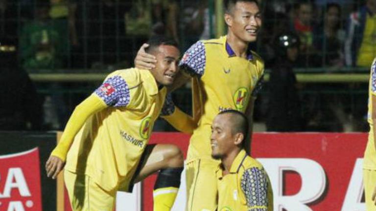 Barito Putera Permalukan Persiba Balikpapan di Batakan
bolalob.com/read/67558/bar…