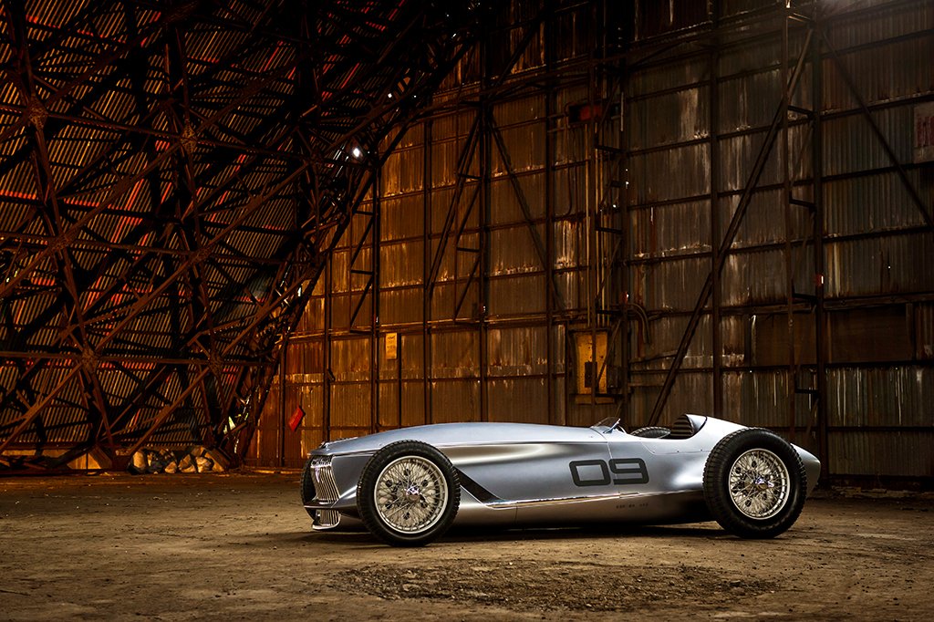 StephenHoltzman's tweet photo. INFINITI Prototype 9 Concept at ArtCenter College of Design #INFINITI #EmpowerTheDrive #Prototype9 #artcenteredu https://t.co/RCVRDeTWpV https://t.co/BxPCq72s0n