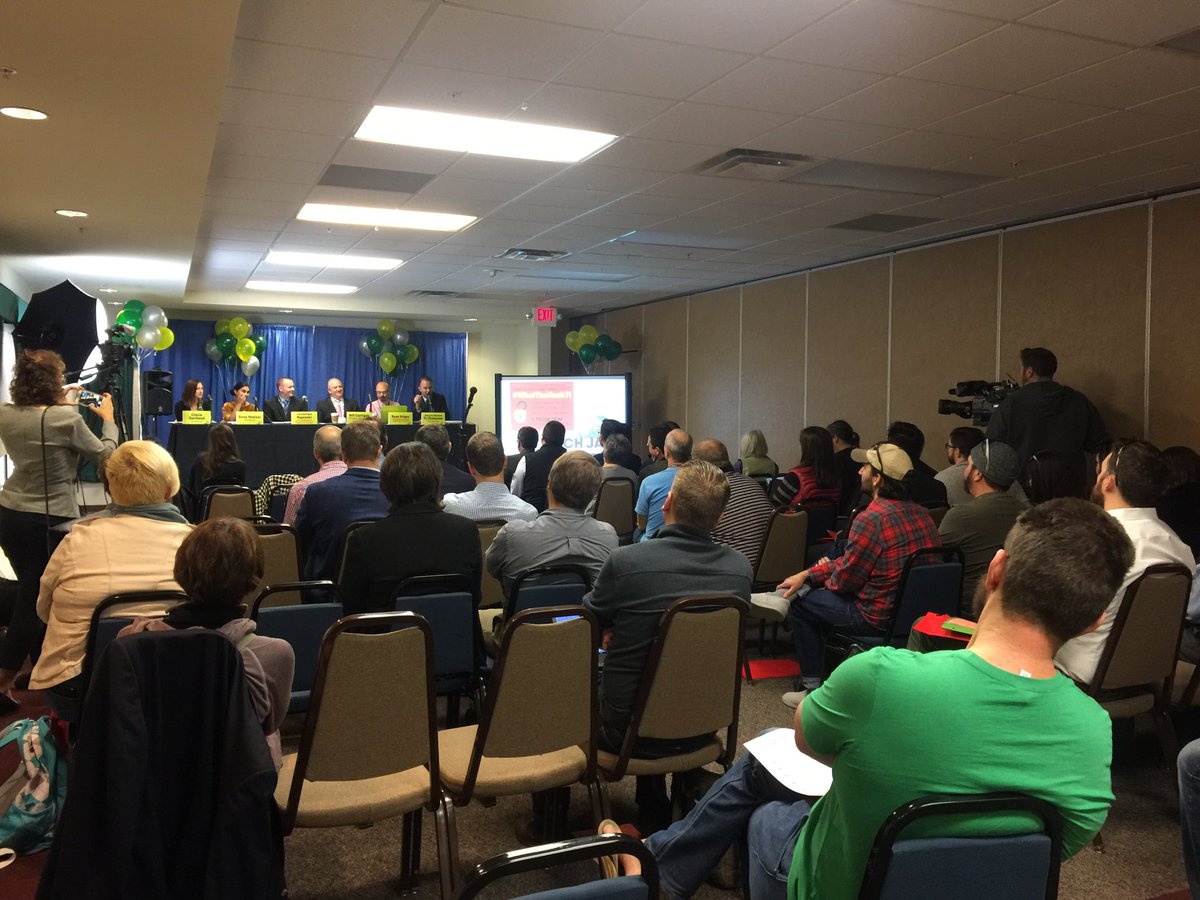 cresmer's tweet image. The #techjamvt begins with @TJforVermont and #WhatTheHack?!