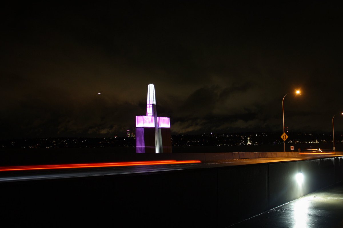 wsdot_520's tweet photo. This week we’re showing our support for #BreastCancerAwareness by turning the SR 520 sentinels pink. https://t.co/hUeYb7Dhgj