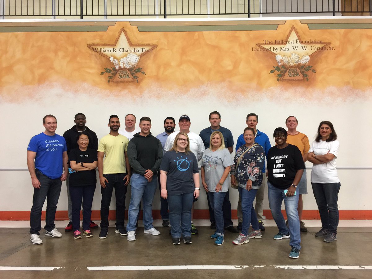 FischerEric's tweet photo. North Texas Food Bank 2017 IBM Team #IBMECCC https://t.co/EKegAz8u7F