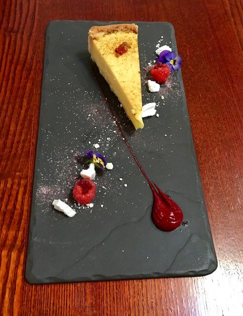 LymmHotel's tweet photo. OR...

Lemon tart with raspberry meringue ! https://t.co/gp3RLe18mi