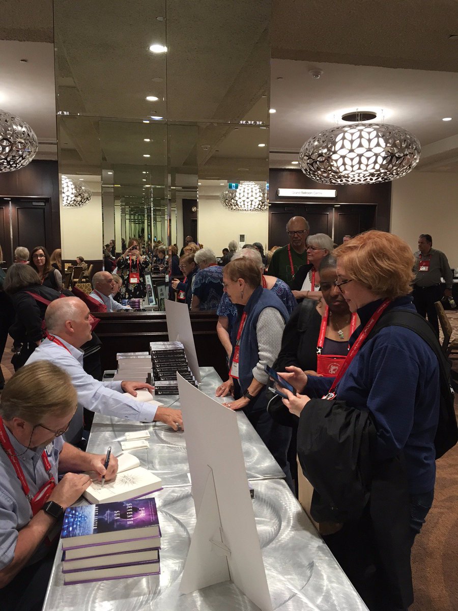 ForgeReads's tweet photo. Who else had loads of fun @Bouchercon2017 last weekend? https://t.co/c6HTGD4I4l