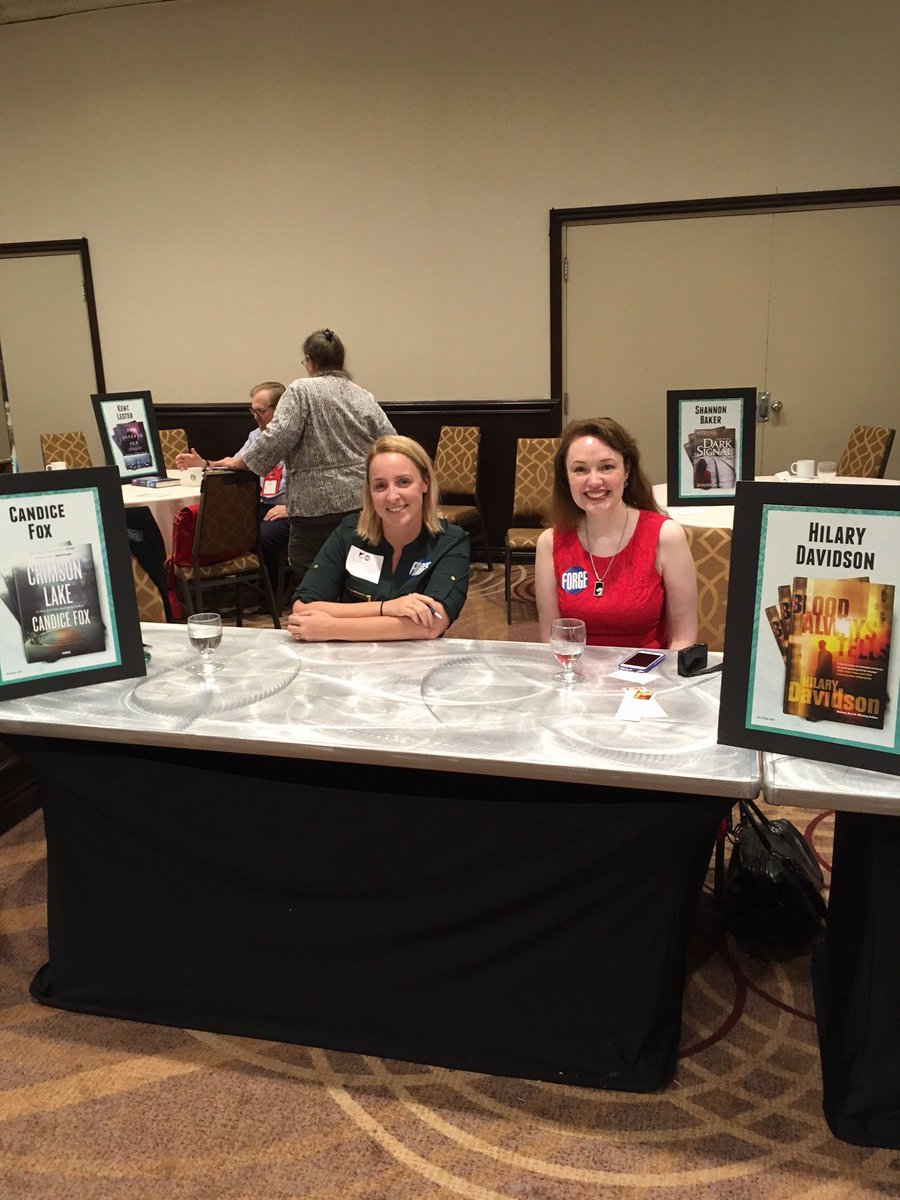 ForgeReads's tweet photo. Who else had loads of fun @Bouchercon2017 last weekend? https://t.co/c6HTGD4I4l