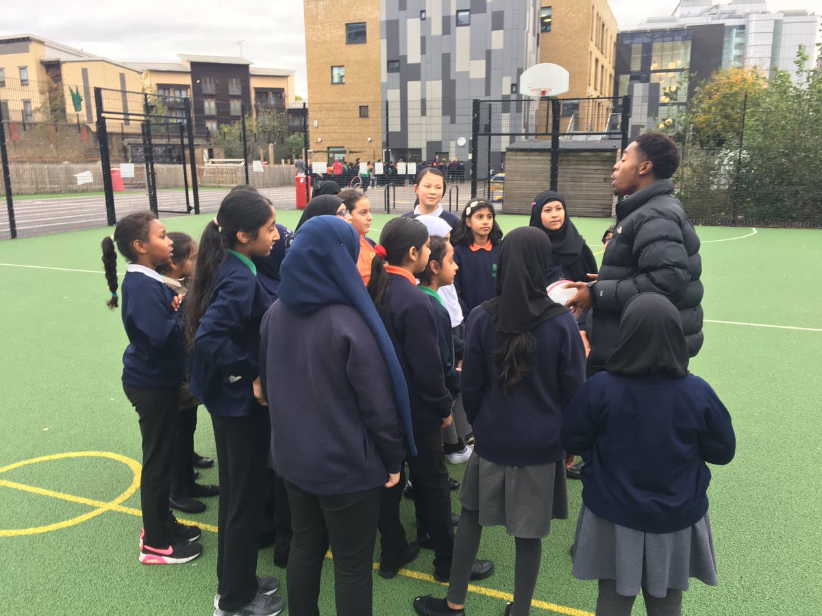 WoolmoreTweets's tweet photo. Making a plan for our girls' football team #sportsleaders #training #dedication #supportfromfriends https://t.co/WvUxZIxVkE