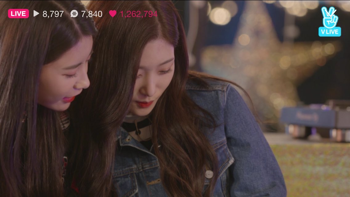 cathyxchaeyeon's tweet photo. good night's era is catchae's era #catchae #기채 https://t.co/9ljF52dxjI