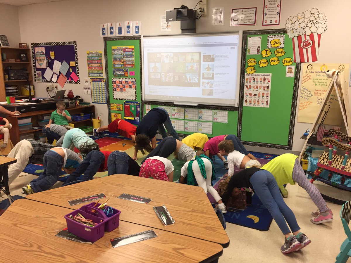 JulesDKinder's tweet photo. Breathe in and breathe out to relax before learning. #kinderrocks @happytobeahusky https://t.co/VFRicDdc4s