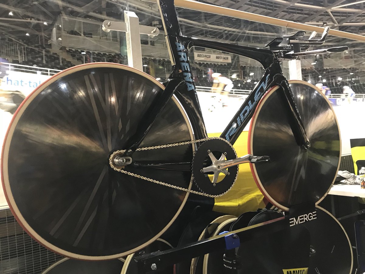 Weekje met de Belgen op pad in Berlijn voor het EK baanwielrennen. Alles voor nog meer snelheid...👌