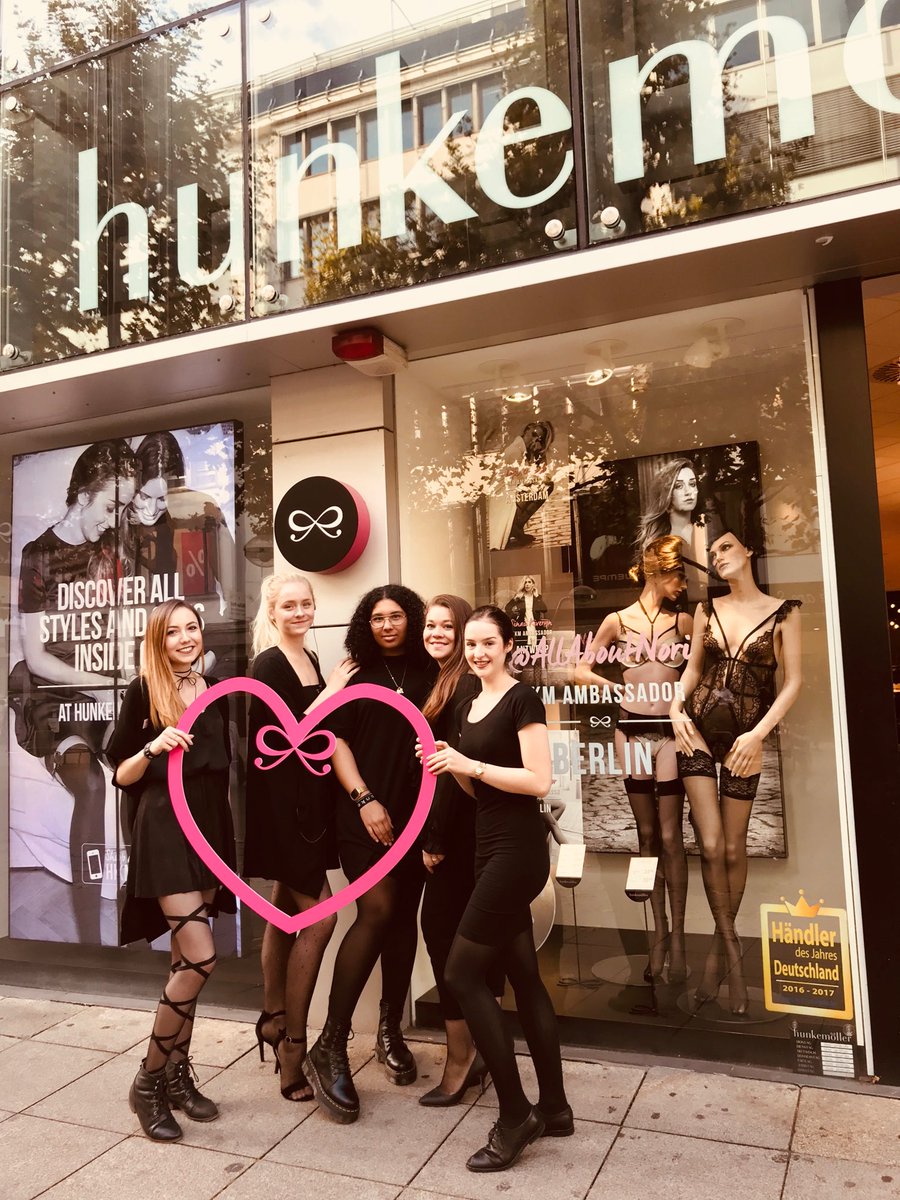 International Hosiery Day 🙌🏻 #hkmlegs