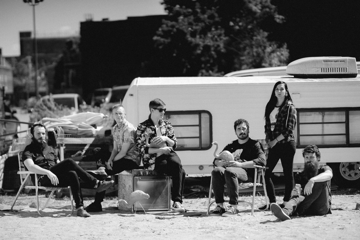 KryptoniteMag's tweet photo. New interview with Cincinnati band @MotherfolkMusic!!
https://t.co/xdEIT2vu7f https://t.co/Xwd1HZjKPm