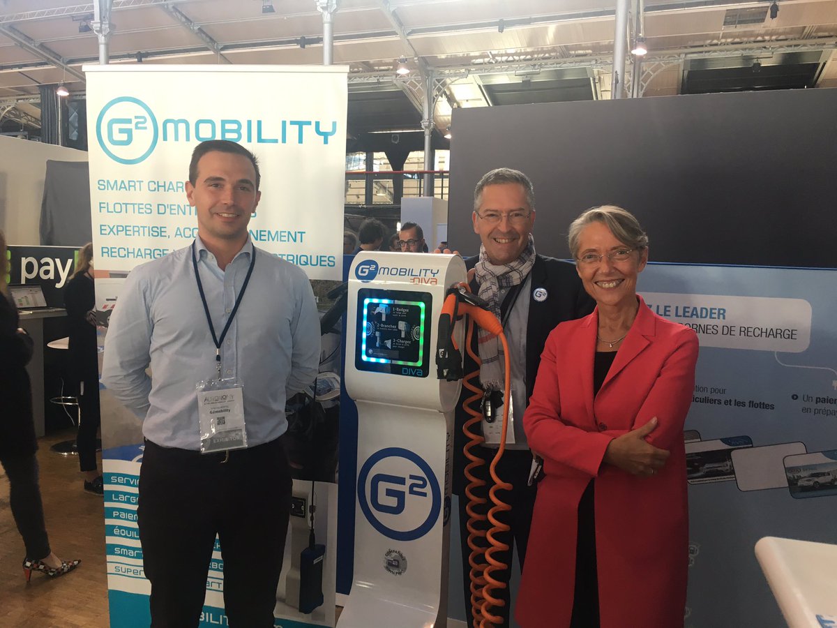 g2mobility's tweet photo. Sur le salon #autonomy avec la Ministre de la #transition #écologique et des #Transports @Elisabeth_Borne pour parler #recharge de #VE https://t.co/OXfohs5Tbb