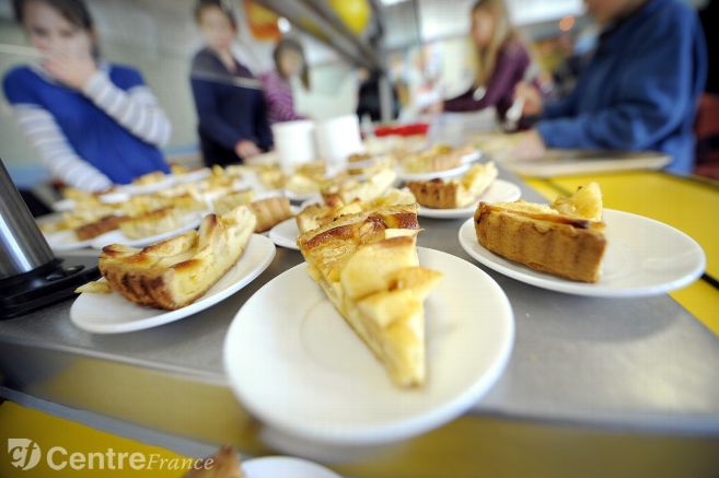 lyonne_fr's tweet photo. .@bfc_region veut concilier les intérêts des agriculteurs et des lycées : 50% de produits d’origine locale, 20% bio. https://t.co/XWab5Kpdzi https://t.co/67g66n75zN