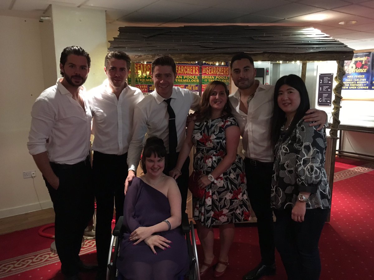 DeliaCazzato's tweet photo. Well who wouldn't Swoon ππwith these fine fellas ππππin the room ππ»@DariaMagdalenaX @Ruby_Baking π¦π¦π¦#SwooningBirds #JackPackers πΆπΆπΆ https://t.co/EJFFNcpm8l