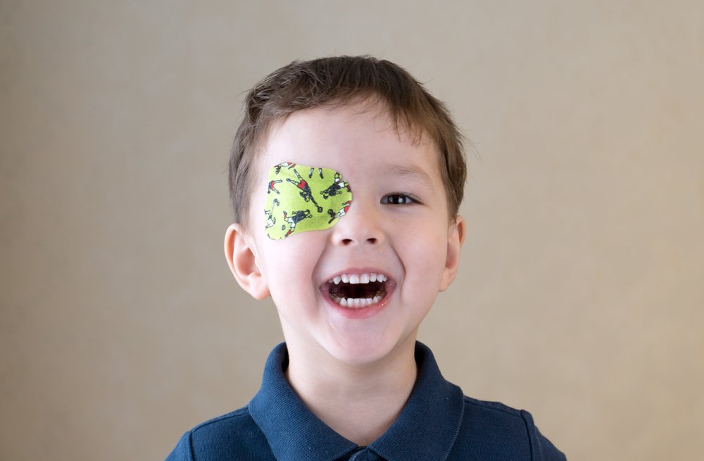 JNJVision's tweet photo. #eyefactfriday eyes heal quickly when treated with proper care; within 48 hours, most injuries are significantly better. https://t.co/JUJEx6kCpO