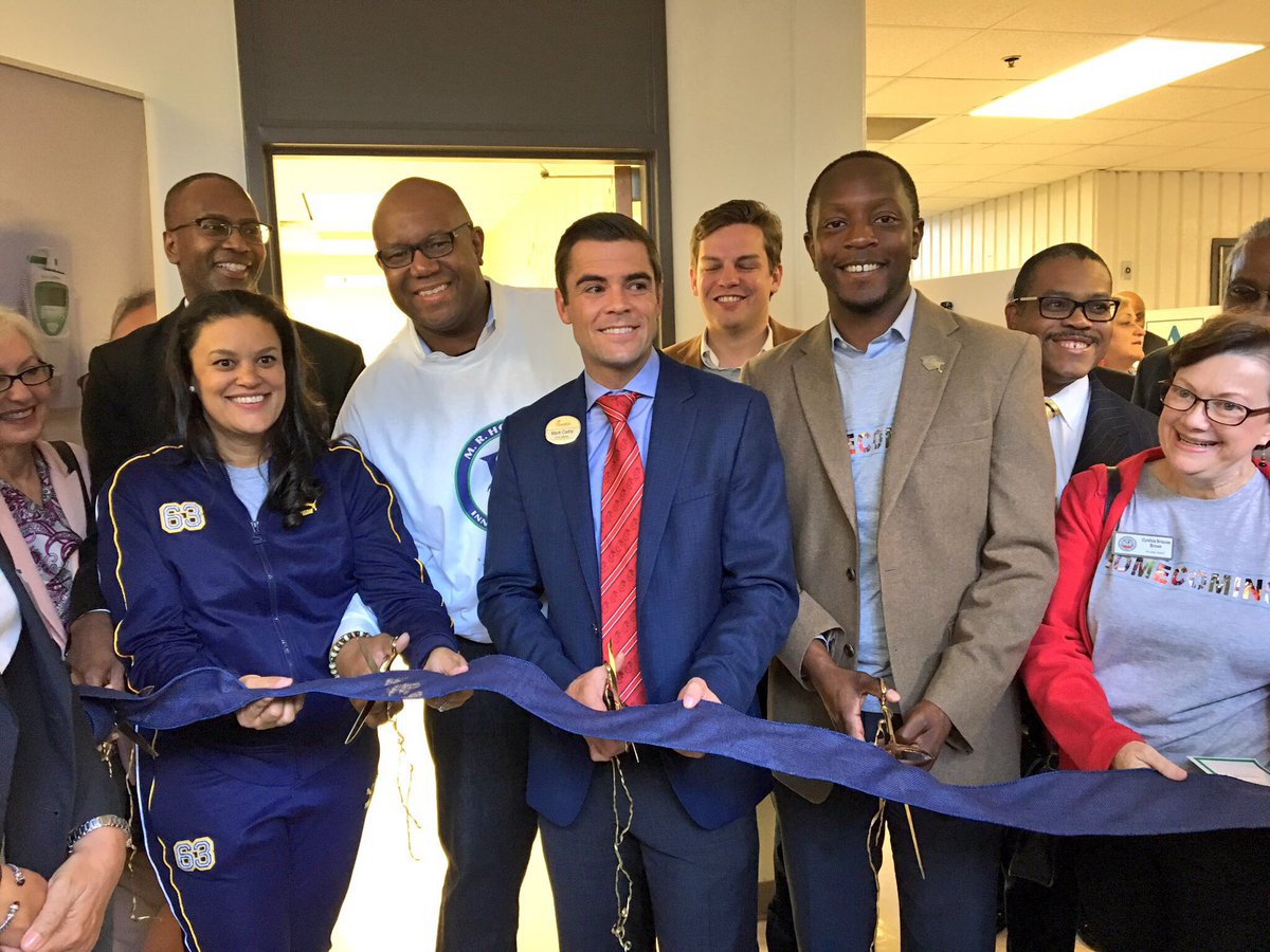 BOEAPS's tweet photo. THE STATE OF THE DISTRICT IS IN FULL EFFECT! HAPPY HOMECOMING ATLANTA PUBLIC SCHOOLS FAMILY!!! #APSCARES #APSBOE https://t.co/cjG52moAFn