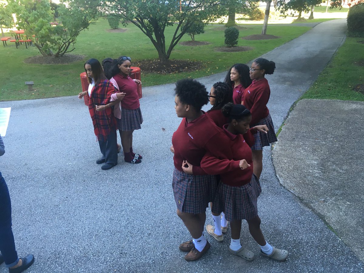ElizabethSeton's tweet photo. Campus Ministry leaders and students practice activities in preparation for our annual Middle School Retreat this weekend. #SETonSeton https://t.co/ZjFTM3xXHV
