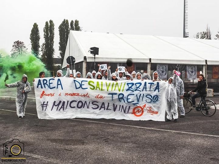 CsDjango's tweet photo. Oggi a #Treviso abbiamo desalvinizzato l’area della festa della Lega! #maiconsalvini #odiamolalega https://t.co/XRzAGb6Pgz
