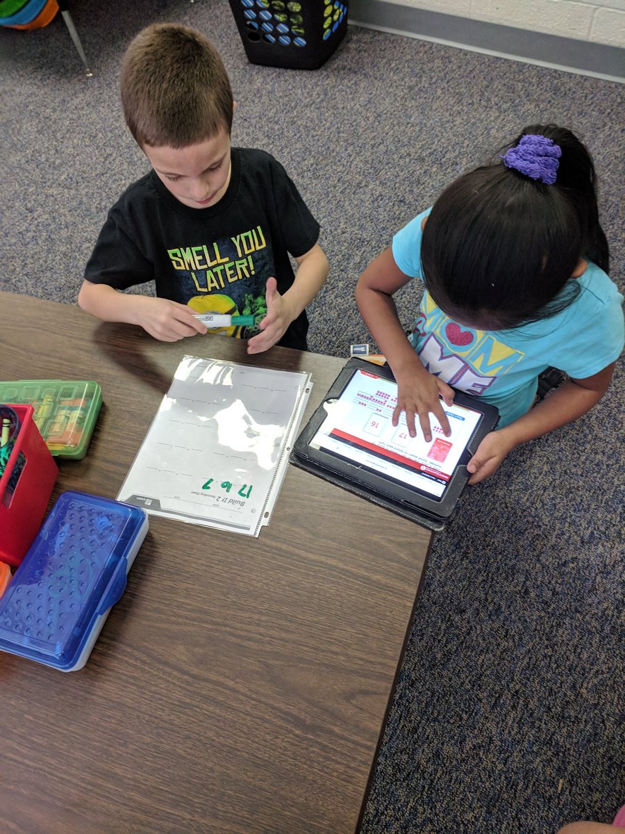 MrsRsClass1's tweet photo. Math Workshop in first grade today💡 #cardinaltweets https://t.co/urcyLzGEum