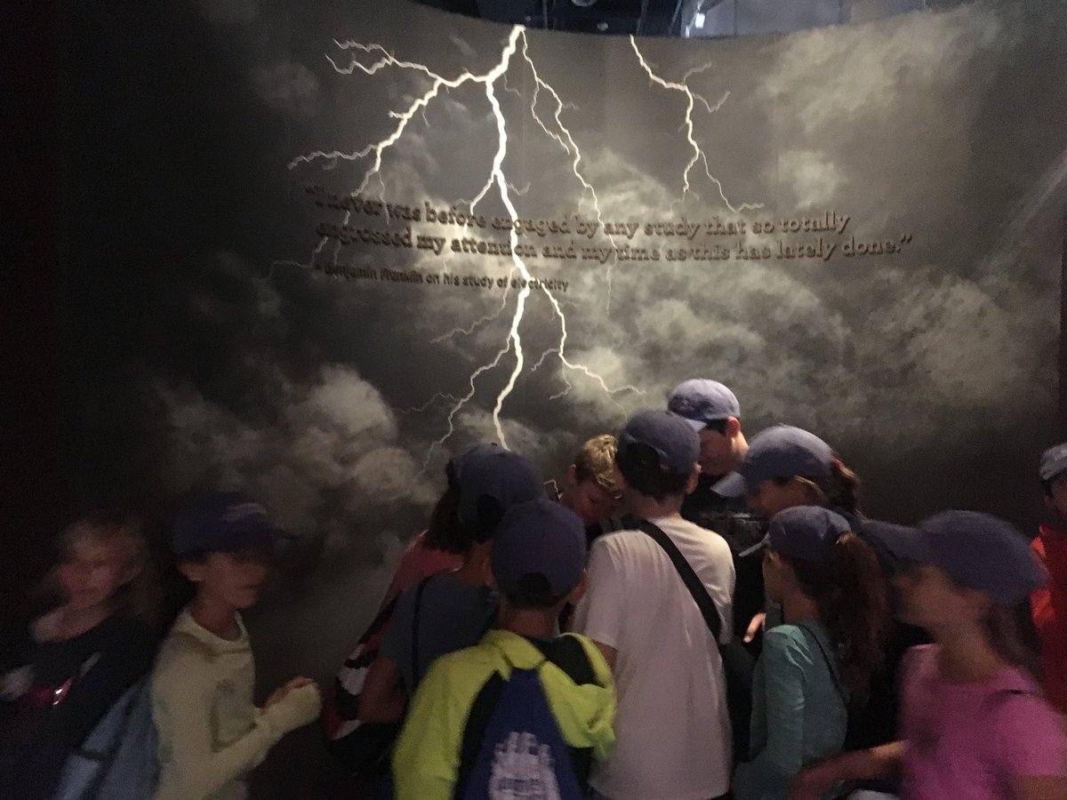 bxvsciencegirl's tweet photo. So much to explore at The Franklin Institute!
@BXVES_principal 
@ms_deljuidice 
#welovephilly https://t.co/0I0HXZOCrL