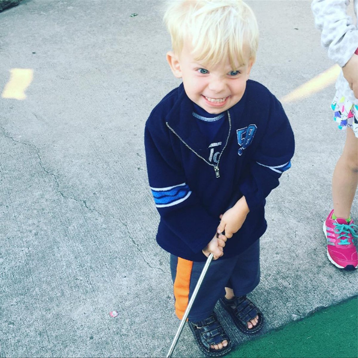 TimberFallsPark's tweet photo. Mini Golf open this weekend! ⛳️☀️Open at 10am Fri. &amp; Sat. #CrazyEyes #HoleInOne #WisDells #FamilyTime #AutumnLeaves [📸: joannetelfer] https://t.co/yZzZp4u7ob