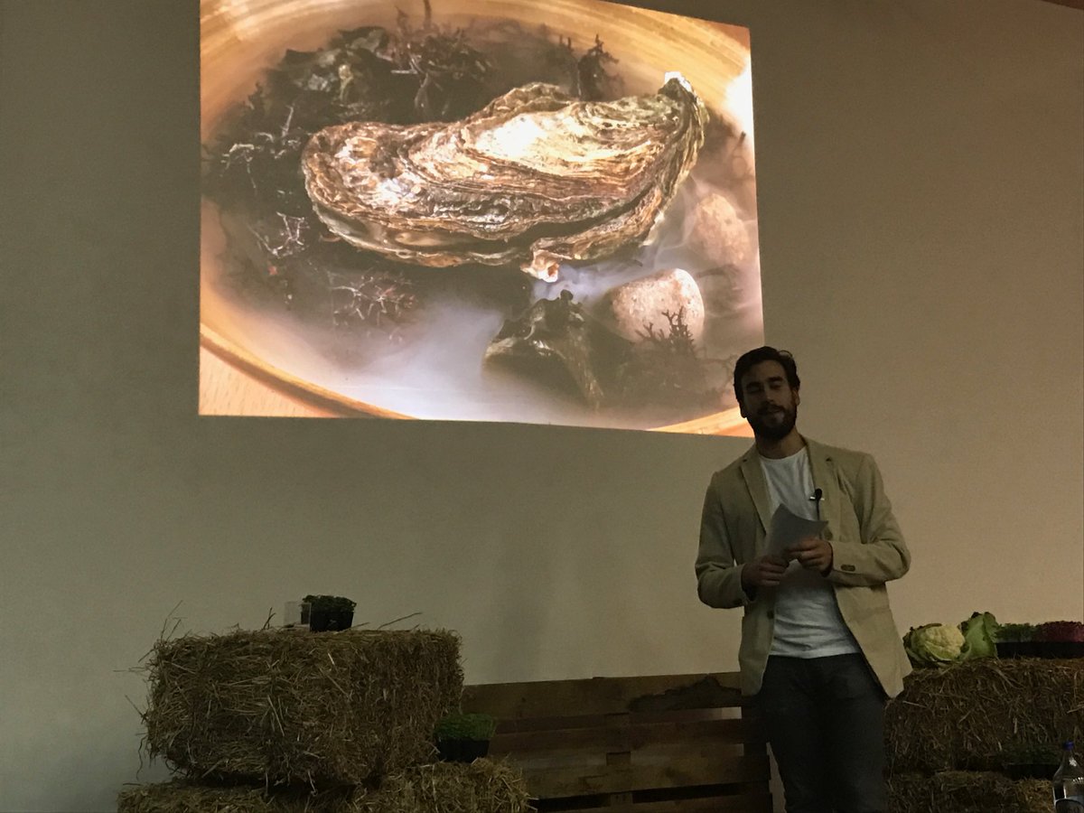 Alison_JClarke's tweet photo. Beyond only visual design of food, Pedro Pena Bastos Lisbon University #efdd2017 https://t.co/G1uzbUrnZq